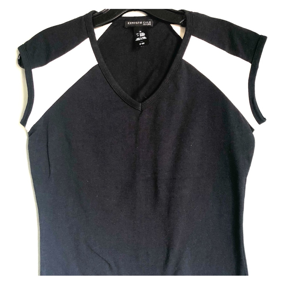 Kenneth Cole women’s sleeveless shirt size M